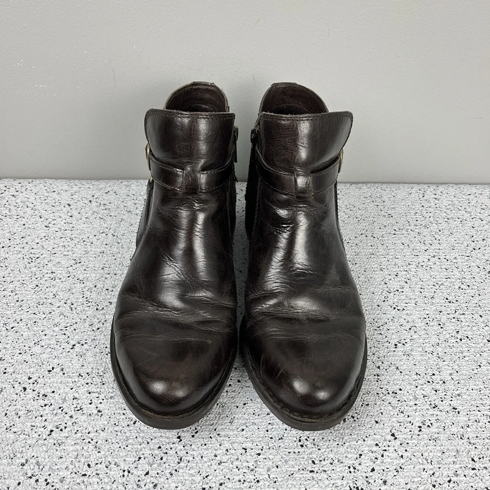 Born Shoes Baily Ankle‎ Boots Womens 10M Dark Brown Leather Buckle Accent